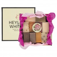 All In Pink 10 small Soaps Gift Box 350g - Heyland & Whittle